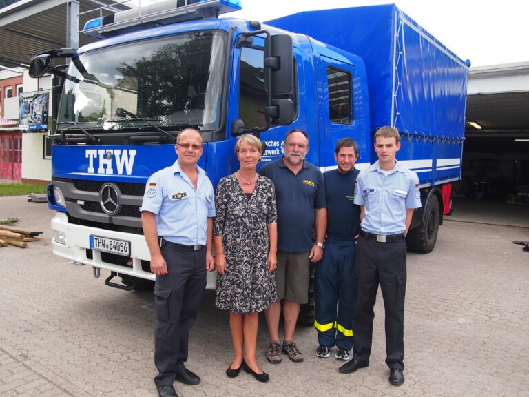 Spende für THW und DLRG in Eberbach