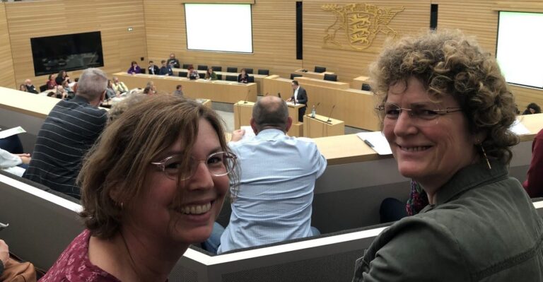 Anja & Anja auf dem grünen Kommunaltag in Stuttgart